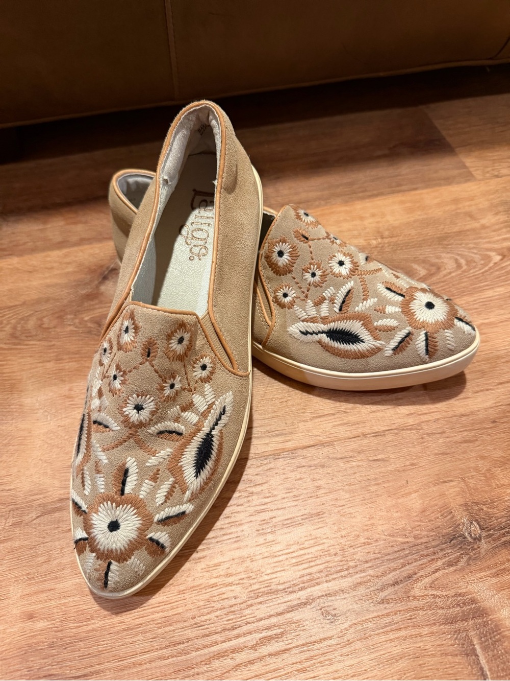 Latigo Rada Beige Embroidered Slip-On Flats Leather Suede Loafers